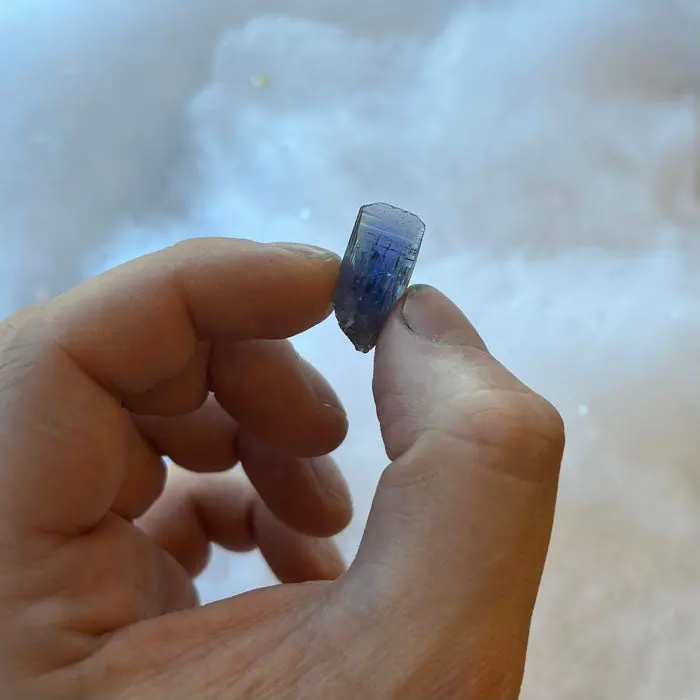 14.39ct Gemmy Raw Tanzanite Crystal 14.39ct Gemmy Raw Tanzanite Crystal. Natural tanzanite crystal from Merelani Hills, Tanzania, photo 2 of 4