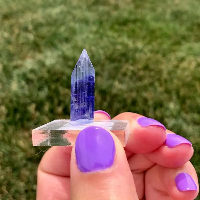 21.15ct Bi-Color Tanzanite Crystal 21.15ct Bi-Color Tanzanite Crystal. Natural tanzanite crystal from Merelani Hills, Tanzania, photo 2 of 6