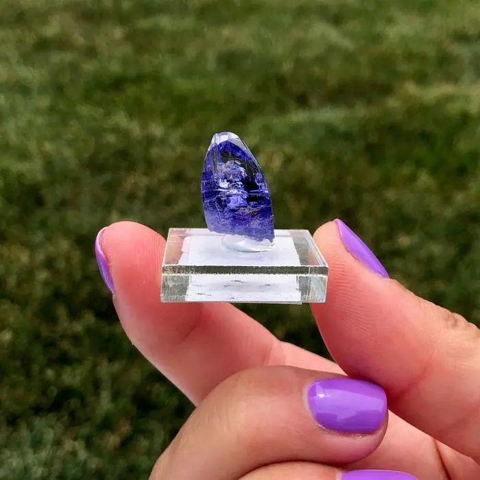 Vibrant 18.17ct Raw Tanzanite Crystal Vibrant 18.17ct Raw Tanzanite Crystal. Natural tanzanite crystal from Merelani Hills, Tanzania, photo 2 of 6