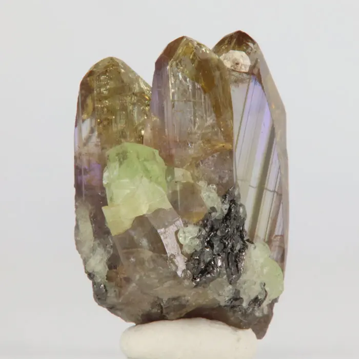 30.9ct Rare Unheated Triple Tanzanite Crystal 30.9ct Rare Unheated Triple Tanzanite Crystal. Natural tanzanite crystal from Merelani Hills, photo 1 of 4