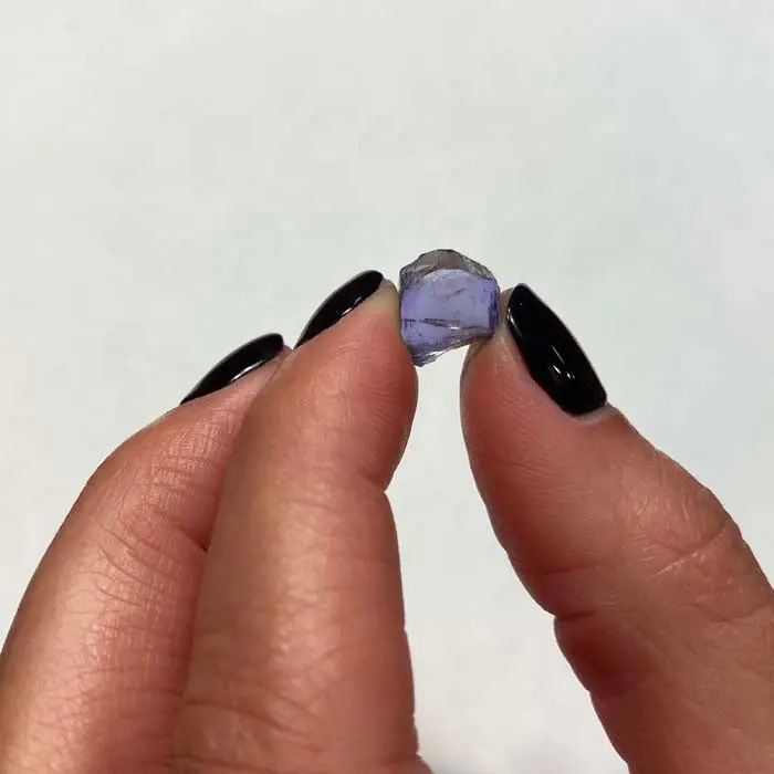 7.42ct Blocky & Gemmy Unheated Tanzanite Crystal 7.42ct Blocky & Gemmy Unheated Tanzanite Crystal. Natural tanzanite crystal from Merelani Hills, photo 2 of 5